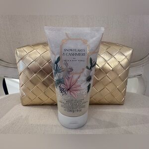 Snowflakes & Cashmere Body Scrub & Gold Makeup Bag NWT